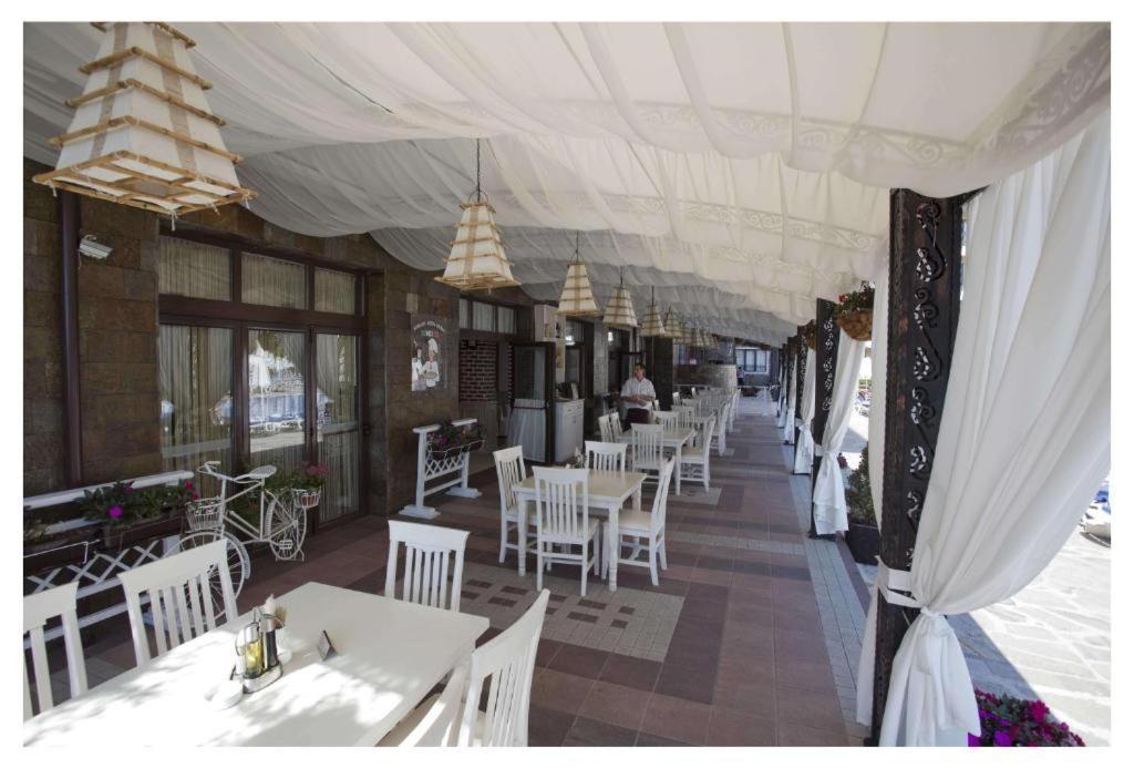 Bendita Mare Apartment Goldstrand Exterior foto